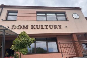 Koprzywnica. Miejsko-Gminny Ośrodek Kultury / Fot. Grażyna Szlęzak-Wójcik - Radio Kielce