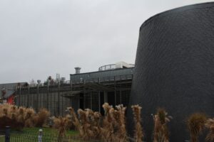 Bajkowa rewolucja w Pacanowie już trwa - Radio Kielce 28.11.2025. Europejskie Centrum Bajki w Pacanowie. Prace modernizacyjne / Fot. Marta Gajda-Kruk - Radio Kielce