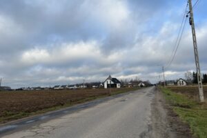 Brynica. Droga w Brynicy, która zostanie przebudowana / Fot. Marcin Marszałek - Radio Kielce