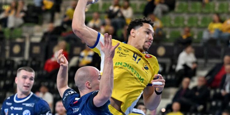 Industria nie zwalnia tempa. Kolejna wysoka wygrana kielczan - Radio Kielce Industria nie zwalnia tempa. Kolejna wysoka wygrana kielczan