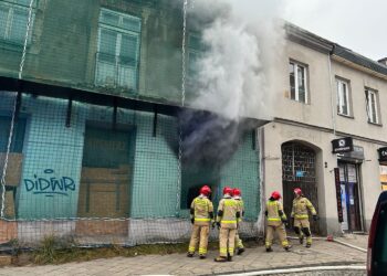 29.11.2025. Kielce. Pożar kamienicy przy ul. Piotrkowskiej / Fot. Marcin Marszałek - Radio Kielce