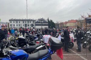 11.11.2025. Sandomierz. Niepodległościowy Piknik Motocyklowy / Fot. Grażyna Szlęzak-Wójcik - Radio Kielce