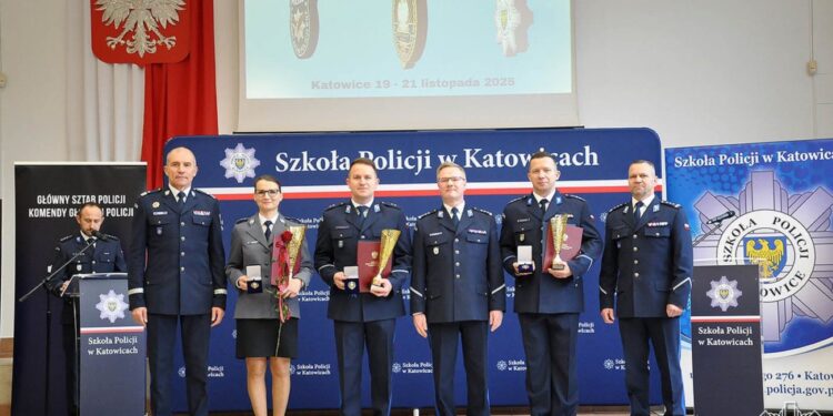 Funkcjonariusz ze Świętokrzyskiego na podium ogólnopolskiego turnieju policyjnego
