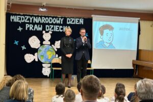 20.11.2025. Kielce. Zespół Szkół Placówek Szkolno-Wychowawczych przy ulicy Jagiellońskiej. Międzynarodowy Dzień Praw Dziecka / Fot. Marcin Marszałek - Radio Kielce