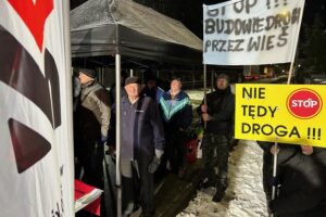 INTERWENCJA. Mieszkańcy protestują przeciwko rozbudowie drogi krajowej - Radio Kielce 26.11.2025. Jaronowice. Program Interwencja / Fot. Wojciech Bolewski - Radio Kielce