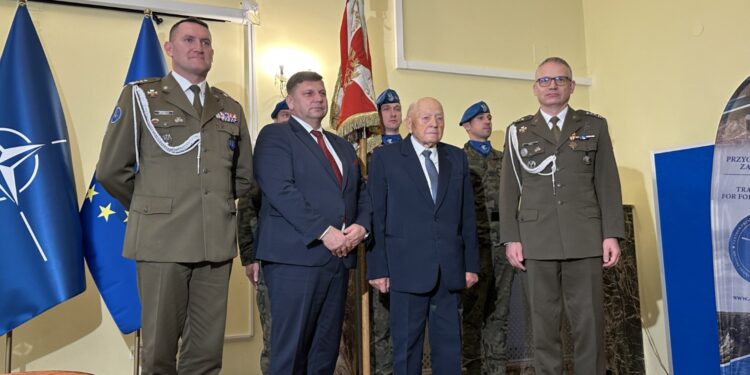 28.11.2025. Kielce. CPdMZ. 104. urodziny Mieczysława Kasińskiego - weterana Batalionów Chłopskich / Fot. Konrad Chruściel - Radio Kielce