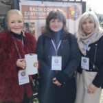 01.11.2025. Starachowice. Kwesta na ratowanie zabytkowych nagrobków / Fot. Aneta Marciniak - Towarzystwo Przyjaciol Starachowic