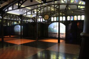 Bajkowa rewolucja w Pacanowie już trwa - Radio Kielce 28.11.2025. Europejskie Centrum Bajki w Pacanowie. Prace modernizacyjne / Fot. Marta Gajda-Kruk - Radio Kielce