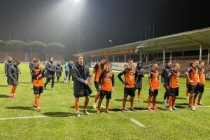 29.11.2025. Ostrowiec Św. Betclic 3. liga. KSZO 1929 Ostrowiec - Wisłoka Dębica / Fot. Kamil Król - Radio Kielce