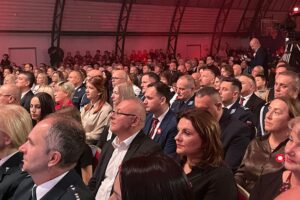 11.11.2025. Staszów. Koncert „Filmowa Niepodległa" / Fot. Grażyna Szlęzak-Wójcik - Radio Kielce