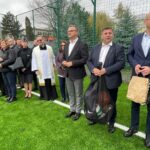 12.11.2025. Sandomierz. Otwarcie boiska wielofunkcyjnego przy Zespole Szkół Technicznych i Ogólnokształcących / Fot. Grażyna Szlęzak-Wójcik - Radio Kielce