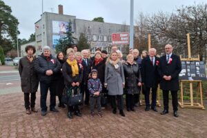 Skarżysko-Kamienna. Nadanie imienia Braci Krajewskich skwerowi przy ul. Legionów i Al. Jana Pawła II / Fot. Anna Głąb - Radio Kielce