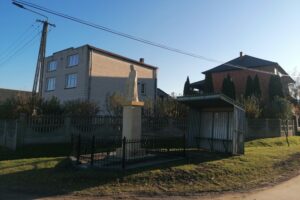 Drożejowice. Figura Matki Bożej / Fot. Marta Gajda-Kruk - Radio Kielce