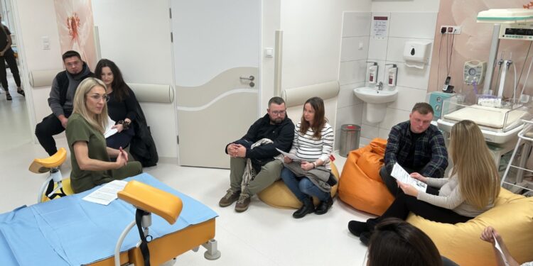 15.11.2025. Kielce. Świętokrzyskie Centrum Matki i Noworodka. „Spotkania z położną” / Fot. Iwona Murawska-Bujnowicz - Radio Kielce