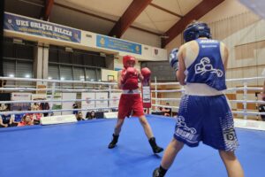 Młodzi pięściarze rywalizowali w Bilczy - Radio Kielce 16.11.2025. Bilcza. III Międzywojewódzki Turniej Bokserski „Olimpijskie Nadzieje” im. Mariana Trelińskiego / Fot. Maciej Makuła - Radio Kielce