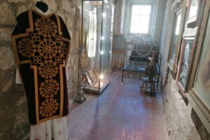 13.11.2025. Wiślica. Muzeum Parafialne Dom Długosza / Fot. Marta Gajda-Kruk - Radio Kielce