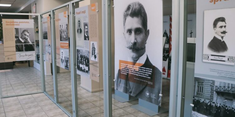 Ignacy Daszyński. Wystawa pokazuje jednego z ojców niepodległości - Radio Kielce Kielce. Centrum Edukacyjne IPN „Przystanek Historia” w Kielcach. Wystawa / Fot. Instytut Pamięci Narodowej Delegatura w Kielcach - Facebook