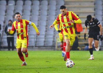 29.11.2025. Kielce. Mecz Korona Kielce - Cracovia Kraków / Fot. Wiktor Taszłow - Radio Kielce