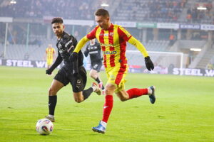 29.11.2025. Kielce. Mecz Korona Kielce - Cracovia Kraków / Fot. Wiktor Taszłow - Radio Kielce