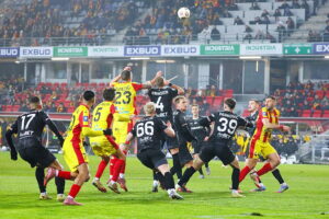 29.11.2025. Kielce. Mecz Korona Kielce - Cracovia Kraków / Fot. Wiktor Taszłow - Radio Kielce