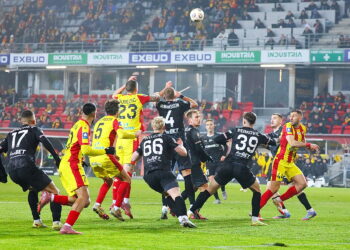 29.11.2025. Kielce. Mecz Korona Kielce - Cracovia Kraków / Fot. Wiktor Taszłow - Radio Kielce