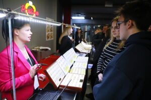 30.11.2025. Kielce. 7. Świętokrzyskie Targi Ślubne / Fot. Wiktor Taszłow - Radio Kielce