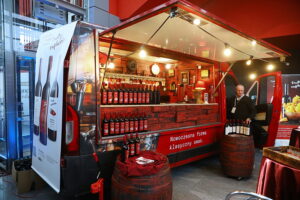 30.11.2025. Kielce. 7. Świętokrzyskie Targi Ślubne / Fot. Wiktor Taszłow - Radio Kielce