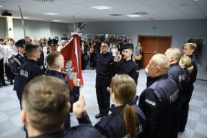 02.12.2025. Kielce. Ślubowanie nowo przyjętych policjantów / Fot. Wiktor Taszłow - Radio Kielce