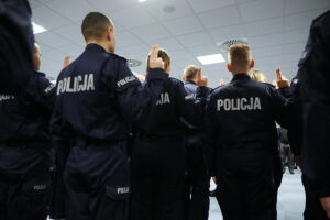 02.12.2025. Kielce. Ślubowanie nowo przyjętych policjantów / Fot. Wiktor Taszłow - Radio Kielce