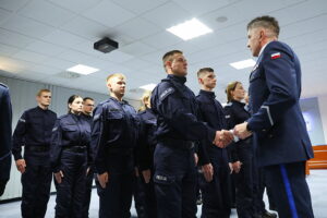 02.12.2025. Kielce. Ślubowanie nowo przyjętych policjantów / Fot. Wiktor Taszłow - Radio Kielce
