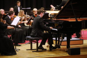 04.12.2025. Kielce. Jubileusz 80-lecia istnienia szkoły muzycznej w Kielcach / Fot. Wiktor Taszłow - Radio Kielce