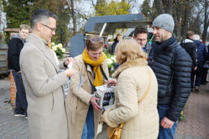 01.11.2025. Kielce. Cmentarz Stary. Kwesta / Fot. Wiktor Taszłow - Radio Kielce