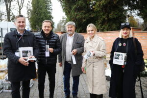 01.11.2025. Kielce. Cmentarz Stary. Kwesta / Fot. Wiktor Taszłow - Radio Kielce