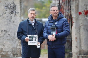 01.11.2025. Kielce. Cmentarz Stary. Kwesta / Fot. Wiktor Taszłow - Radio Kielce