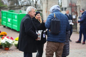 01.11.2025. Kielce. Cmentarz Stary. Kwesta / Fot. Wiktor Taszłow - Radio Kielce