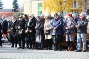 01.11.2025. Kielce. Cmentarz Piaski. Wszystkich Świętych. Msza Święta / Fot. Wiktor Taszłow - Radio Kielce