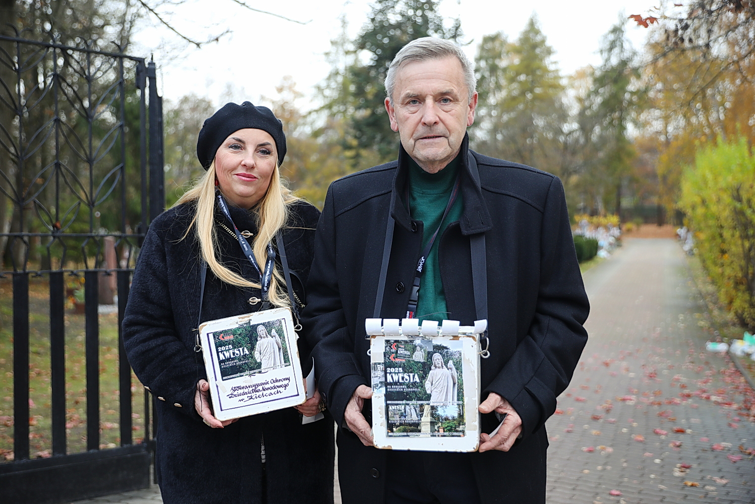 Wspólny cel połączył starszych i młodszych - Radio Kielce 02.11.2025. Kielce. Kwesta / Fot. Wiktor Taszłow - Radio Kielce