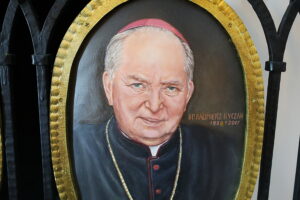 Otwarte krypty w kieleckiej katedrze - Radio Kielce 02.11.2025. Kielce. Katedra. Krypty / Fot. Wiktor Taszłow - Radio Kielce