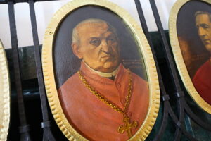 Otwarte krypty w kieleckiej katedrze - Radio Kielce 02.11.2025. Kielce. Katedra. Krypty / Fot. Wiktor Taszłow - Radio Kielce