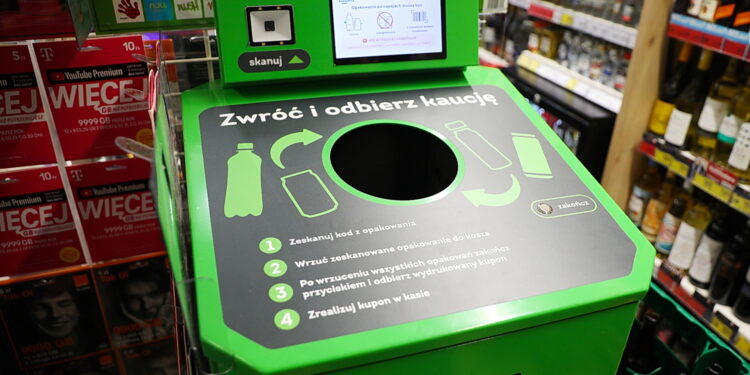 System kaucyjny na razie bardziej w teorii niż w praktyce - Radio Kielce System kaucyjny na razie bardziej w teorii niż w praktyce