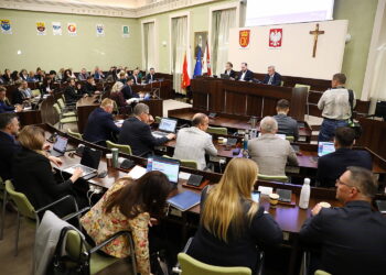 Jaka przyszłość parkingu pod Placem Wolności? - Radio Kielce 06.11.2025. Kielce. Sesja rady miasta / Fot. Wiktor Taszłow - Radio Kielce