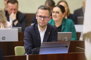 Jaka przyszłość parkingu pod Placem Wolności? - Radio Kielce 06.11.2025. Kielce. Sesja rady miasta / Fot. Wiktor Taszłow - Radio Kielce