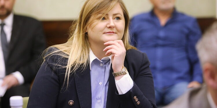 Fotel wiceprzewodniczącego kieleckiej Rady Miasta wraca do PiS - Radio Kielce 06.11.2025. Kielce. Sesja rady miasta / Fot. Wiktor Taszłow - Radio Kielce