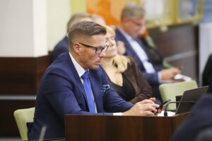 Jaka przyszłość parkingu pod Placem Wolności? - Radio Kielce 06.11.2025. Kielce. Sesja rady miasta / Fot. Wiktor Taszłow - Radio Kielce