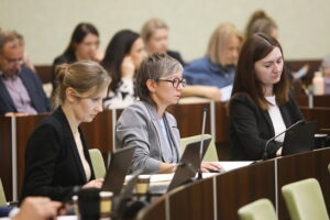 Jaka przyszłość parkingu pod Placem Wolności? - Radio Kielce 06.11.2025. Kielce. Sesja rady miasta / Fot. Wiktor Taszłow - Radio Kielce