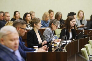 Jaka przyszłość parkingu pod Placem Wolności? - Radio Kielce 06.11.2025. Kielce. Sesja rady miasta / Fot. Wiktor Taszłow - Radio Kielce