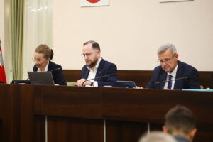 Jaka przyszłość parkingu pod Placem Wolności? - Radio Kielce 06.11.2025. Kielce. Sesja rady miasta / Fot. Wiktor Taszłow - Radio Kielce