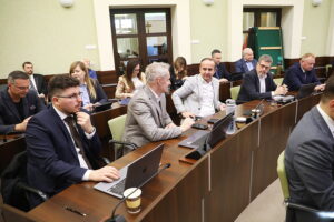 Jaka przyszłość parkingu pod Placem Wolności? - Radio Kielce 06.11.2025. Kielce. Sesja rady miasta / Fot. Wiktor Taszłow - Radio Kielce