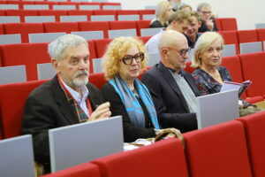 Stanisław Szrek z wyróżnieniem za opiekę nad zabytkami - Radio Kielce 06.11.2025. Kielce. Konferencja „Dwór Polski. Zjawisko historyczne i kulturowe” / Fot. Wiktor Taszłow - Radio Kielce