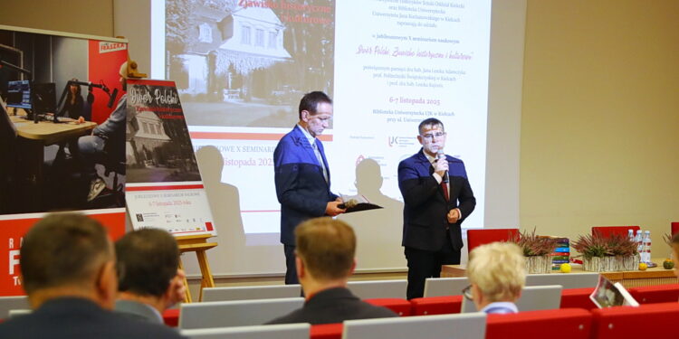 Dwór Polski jako zjawisko historyczne i kulturowe - Radio Kielce 06.11.2025. Kielce. Konferencja „Dwór Polski. Zjawisko historyczne i kulturowe” / Fot. Wiktor Taszłow - Radio Kielce